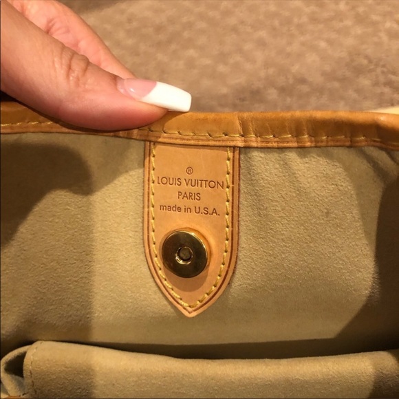 Additional Pics of Louis Vuitton Galliera PM - Picture 12 of 16